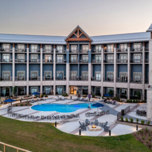 The Lodge at Paris Landing